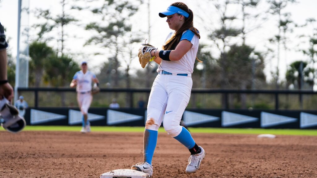 softball reciever